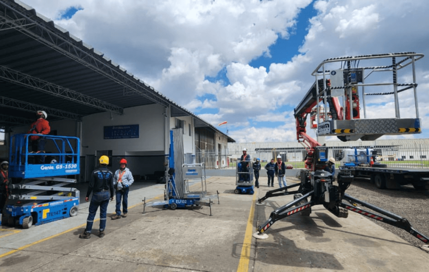 Capacitacion_Especializada_para_Operadores_de_Plataformas_Blog_low